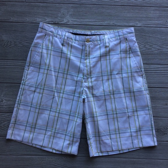 Izod Other - Izod  XFG Golf Shorts Pant Green Multi Plaid 32
